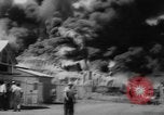 Immagine di La compagnia petrolifera magazzino sotto il fuoco San Juan Portorico, 1967, secondo 33 filmato di repertorio 65675043046