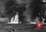 Immagine di La compagnia petrolifera magazzino sotto il fuoco San Juan Portorico, 1967, secondo 39 filmato di repertorio 65675043046