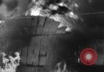Immagine di La compagnia petrolifera magazzino sotto il fuoco San Juan Portorico, 1967, secondo 41 filmato di repertorio 65675043046