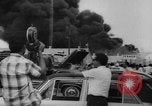Immagine di La compagnia petrolifera magazzino sotto il fuoco San Juan Portorico, 1967, secondo 44 filmato di repertorio 65675043046