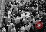 Immagine di Jewish Nuovo Anno al Muro Occidentale Gerusalemme Palestina, 1967, secondo 16 filmato di repertorio 65675043048