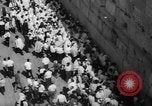 Immagine di Jewish Nuovo Anno al Muro Occidentale Gerusalemme Palestina, 1967, secondo 24 filmato di repertorio 65675043048