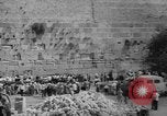 Immagine di Jewish Nuovo Anno al Muro Occidentale Gerusalemme Palestina, 1967, secondo 39 filmato di repertorio 65675043048