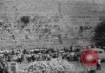 Immagine di Jewish Nuovo Anno al Muro Occidentale Gerusalemme Palestina, 1967, secondo 40 filmato di repertorio 65675043048