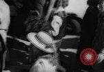 Standbild Hippies San Francisco California USA, 1967, aus Sekunde 16 historischem Filmmaterial Videoclip 65675043051