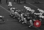 Standbild Fußballspiel Houston Texas USA, 1967, aus Sekunde 26 historischem Filmmaterial Videoclip 65675043052