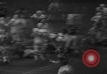 Standbild Fußballspiel Houston Texas USA, 1967, aus Sekunde 40 historischem Filmmaterial Videoclip 65675043052