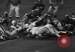Standbild Fußballspiel Houston Texas USA, 1967, aus Sekunde 59 historischem Filmmaterial Videoclip 65675043052