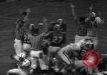 Standbild Fußballspiel Houston Texas USA, 1967, aus Sekunde 61 historischem Filmmaterial Videoclip 65675043052