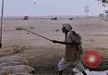 Standbild Indian Village Indien, 1956, aus Sekunde 58 historischem Filmmaterial Videoclip 65675043053