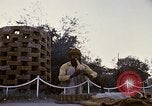 Standbild Snake Charmer Indien, 1956, aus Sekunde 21 historischem Filmmaterial Videoclip 65675043054