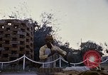 Standbild Snake Charmer Indien, 1956, aus Sekunde 26 historischem Filmmaterial Videoclip 65675043054