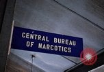 Standbild Central Bureau of Narcotics Indien, 1956, aus Sekunde 55 historischem Filmmaterial Videoclip 65675043055