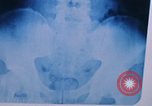 Standbild Central Bureau of Narcotics Indien, 1956, aus Sekunde 56 historischem Filmmaterial Videoclip 65675043055