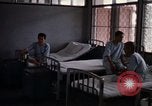 Standbild Drogenabhängiger Patienten Bangkok Thailand, 1980, aus Sekunde 28 historischem Filmmaterial Videoclip 65675043056