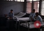 Standbild Drogenabhängiger Patienten Bangkok Thailand, 1980, aus Sekunde 30 historischem Filmmaterial Videoclip 65675043056