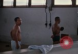 Standbild Drogenabhängiger Patienten Bangkok Thailand, 1980, aus Sekunde 58 historischem Filmmaterial Videoclip 65675043056