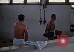 Standbild Drogenabhängiger Patienten Bangkok Thailand, 1980, aus Sekunde 62 historischem Filmmaterial Videoclip 65675043056