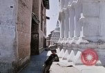 Standbild Swayambhunath Kathmandu Hill in den 1960er Jahren Kathmandu Nepal, 1969, aus Sekunde 36 historischem Filmmaterial Videoclip 65675043059