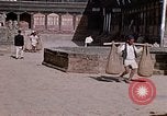 Standbild Gruppe von einheimischen Männern Kathmandu Nepal, 1969, aus Sekunde 52 historischem Filmmaterial Videoclip 65675043061