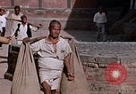 Standbild Gruppe von einheimischen Männern Kathmandu Nepal, 1969, aus Sekunde 53 historischem Filmmaterial Videoclip 65675043061