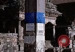 Standbild Kinder in Patan Durbar Square Kathmandu Nepal, 1969, aus Sekunde 25 historischem Filmmaterial Videoclip 65675043062