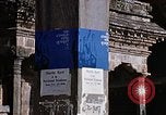 Standbild Kinder in Patan Durbar Square Kathmandu Nepal, 1969, aus Sekunde 31 historischem Filmmaterial Videoclip 65675043062