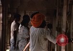 Immagine di India Gate Delhi India, 1970, secondo 30 filmato di repertorio 65675043070