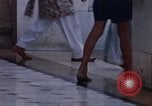 Immagine di India Gate Delhi India, 1970, secondo 59 filmato di repertorio 65675043070