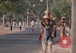 Immagine di Qutab Minar Delhi India, 1970, secondo 13 filmato di repertorio 65675043071