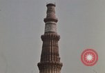 Immagine di Qutab Minar Delhi India, 1970, secondo 28 filmato di repertorio 65675043071