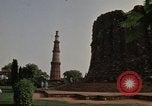 Immagine di Qutab Minar Delhi India, 1970, secondo 43 filmato di repertorio 65675043071