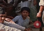 Immagine di Popolo nepalese per le strade di Kathmandu Kathmandu in Nepal, 1970, secondo 35 filmato di repertorio 65675043072