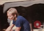 Immagine di Popolo nepalese per le strade di Kathmandu Kathmandu in Nepal, 1970, secondo 50 filmato di repertorio 65675043072