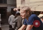 Immagine di Popolo nepalese per le strade di Kathmandu Kathmandu in Nepal, 1970, secondo 52 filmato di repertorio 65675043072