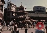 Immagine di Popolo nepalese per le strade di Kathmandu Kathmandu in Nepal, 1970, secondo 60 filmato di repertorio 65675043072