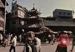 Immagine di Popolo nepalese per le strade di Kathmandu Kathmandu in Nepal, 1970, secondo 62 filmato di repertorio 65675043072