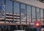 Standbild Flughafen London Heathrow London England Vereinigtes Königreich, 1965, aus Sekunde 5 historischem Filmmaterial Videoclip 65675043073