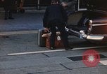 Standbild Flughafen London Heathrow London England Vereinigtes Königreich, 1965, aus Sekunde 17 historischem Filmmaterial Videoclip 65675043073