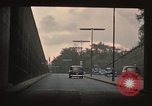 Standbild Flughafen London Heathrow London England Vereinigtes Königreich, 1965, aus Sekunde 22 historischem Filmmaterial Videoclip 65675043073