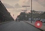 Standbild Flughafen London Heathrow London England Vereinigtes Königreich, 1965, aus Sekunde 24 historischem Filmmaterial Videoclip 65675043073