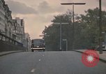 Standbild Flughafen London Heathrow London England Vereinigtes Königreich, 1965, aus Sekunde 28 historischem Filmmaterial Videoclip 65675043073
