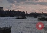 Standbild Flughafen London Heathrow London England Vereinigtes Königreich, 1965, aus Sekunde 35 historischem Filmmaterial Videoclip 65675043073