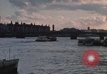 Standbild Flughafen London Heathrow London England Vereinigtes Königreich, 1965, aus Sekunde 38 historischem Filmmaterial Videoclip 65675043073