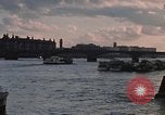 Standbild Flughafen London Heathrow London England Vereinigtes Königreich, 1965, aus Sekunde 41 historischem Filmmaterial Videoclip 65675043073