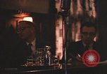Standbild Diskussionsteilnehmer Adresse Studenten Chicago Illinois USA, 1970, aus Sekunde 23 historischem Filmmaterial Videoclip 65675043075