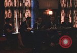 Standbild Diskussionsteilnehmer Adresse Studenten Chicago Illinois USA, 1970, aus Sekunde 32 historischem Filmmaterial Videoclip 65675043075