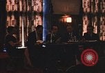 Standbild Diskussionsteilnehmer Adresse Studenten Chicago Illinois USA, 1970, aus Sekunde 36 historischem Filmmaterial Videoclip 65675043075