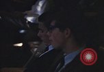 Standbild Diskussionsteilnehmer Adresse Studenten Chicago Illinois USA, 1970, aus Sekunde 41 historischem Filmmaterial Videoclip 65675043075