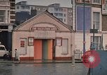 Image le bout du monde cafe London England Royaume-Uni, 1970, de la seconde 26 séquences d'archives historiques vidéo 65675043077